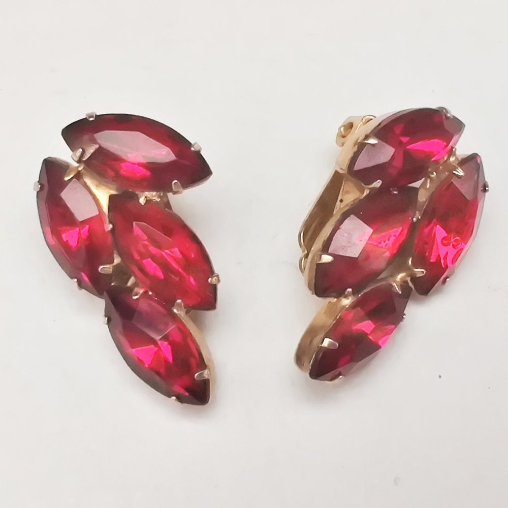 Vintage Red Navette Prong Set Rhinestone Earrings